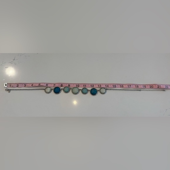 Elegant Blue, Light Green and Cream Cabochon Silver Tone Statement Necklace - Picture 5 of 6